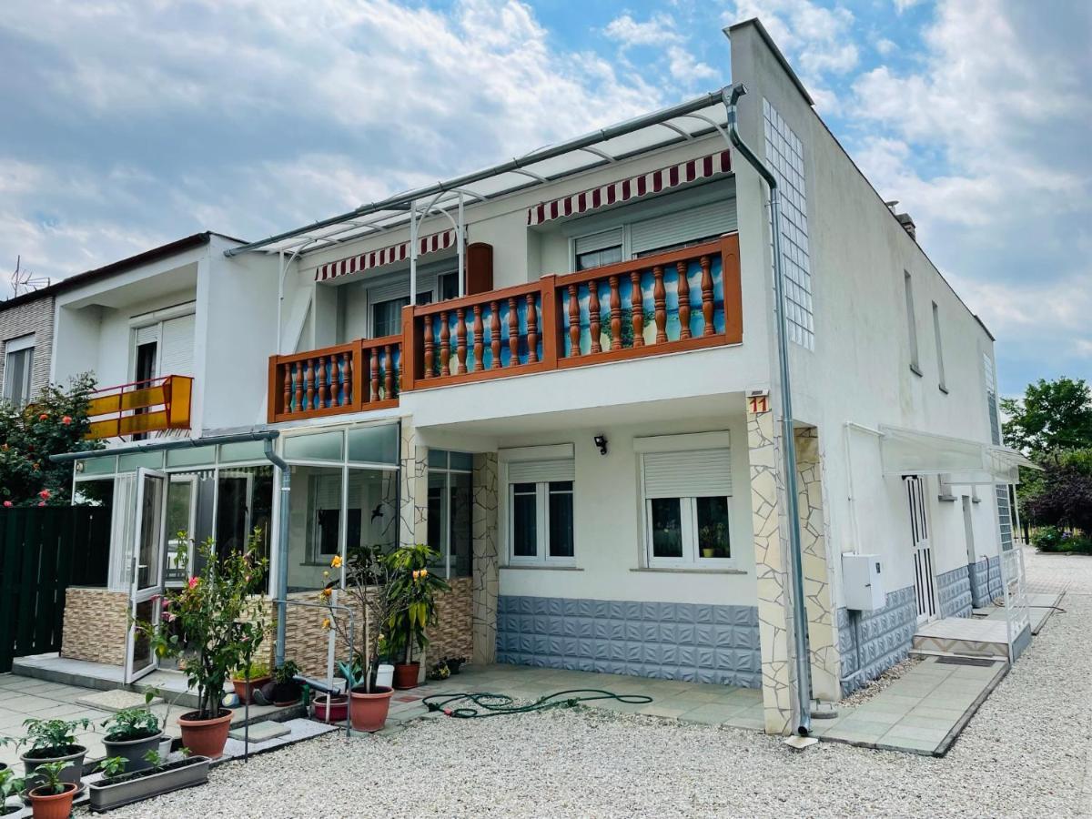 Karolin Apartman Bük エクステリア 写真